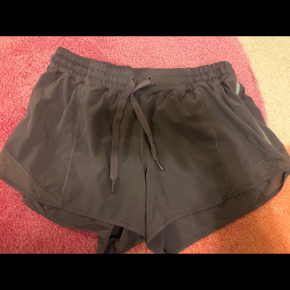 Lululemon Hotty Hot shorts